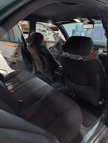 w210 krilo: Mercedes-Benz E-Class: 2 l | 1998 il Sedan — 9