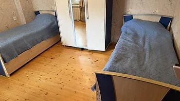 2 ədəd tək nəfərlik çarpayı, paltar şkafı satılır Ünvan Zabratdadır