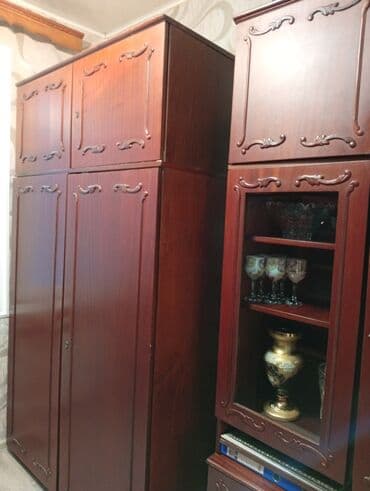 Pulsuz verirəm istəyən gəlsin aparsın.Televizor altıda var