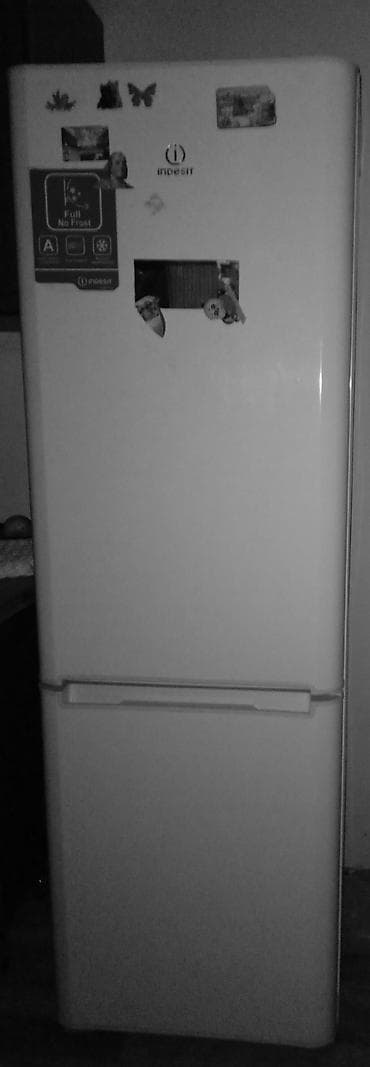 souducu: 2 qapılı Indesit Soyuducu Satılır, rəng - Ağ — 1