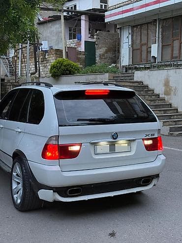 07 disk: BMW X5 (E53) – ağ rəngli, tam ölçülü premium SUV Texniki və xarici — 5