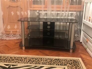 komputer altlığı: Düz TV altlığı, Polkalı, Şüşəli — 5