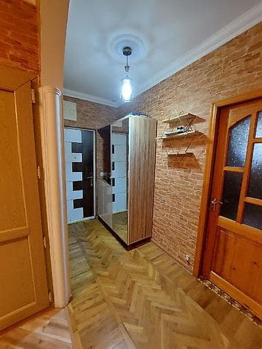 modul tipli ev: Bakı, Bakıxanov qəs., 4 otaqlı, Köhnə tikili, m. Neftçilər, 100 kv. m — 6