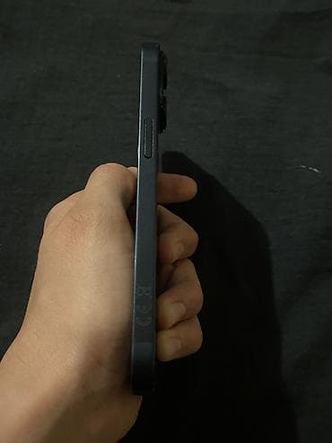 apple macbook: IPhone 14, 128 GB, Qara, Simsiz şarj — 4