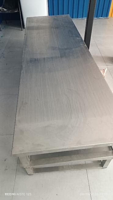 Restoran, kafe avadanlığı: 2 eded nerj masa 2.30×70. Eyaqlari yoxdur.alan şexs.özu qoydura biler — 2