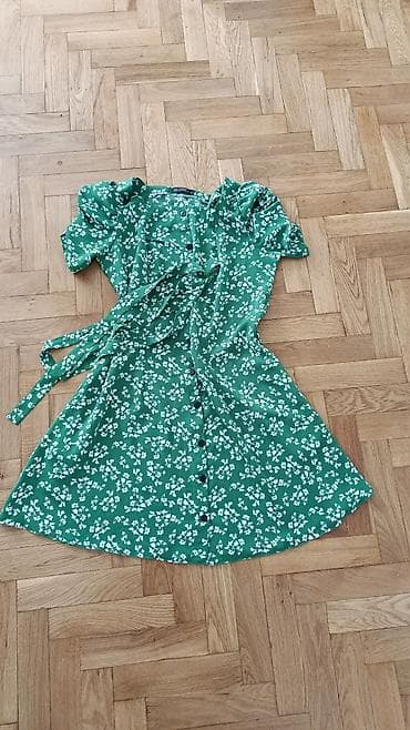 uzun kurtka: Qadın paltarları dəsti – 4 model 1) Yaşıl çiçək naxışlı qısa yay donu — 1