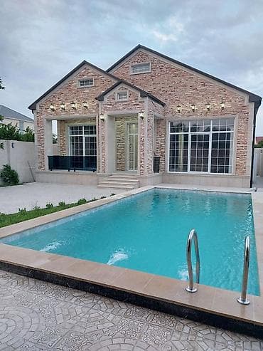 balaca ev: Hovuzlu müstəqil həyət evi - Memarlıq: Üç frontonu olan, fasadı — 2