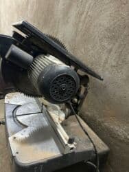 Künc kəsmə mişarı.Yaxşı işlək vəziyyətdədir, heç bir texniki problemi