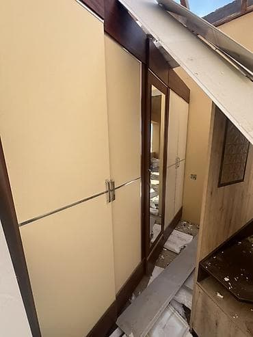 sattlar: 5 qapı, Güzgülü, Bej, Taxta, Açılan, Düz dolab — 2