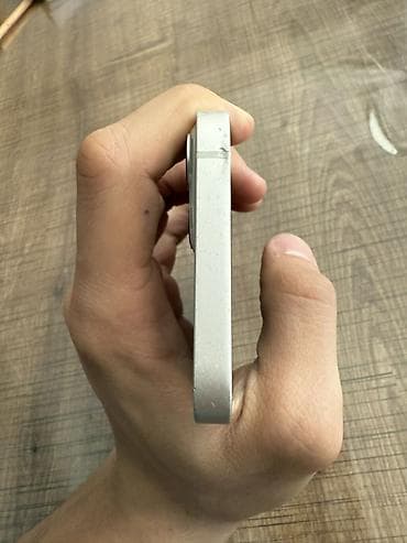 id: IPhone 13, 128 GB, Ağ, Face ID — 4