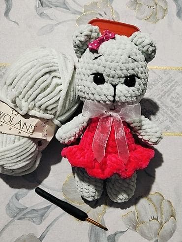 Məhsul: Ələ toxunmuş amigurumi oyuncaqlar – yumşaq iplikdən
