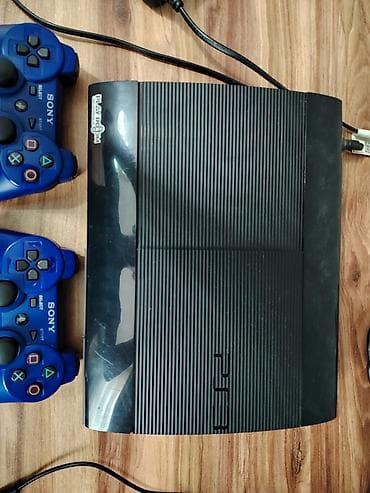 star 3: ​Şəxsi istifadədə olan PlayStation 3 (Super Slim modeli) satılır. 1 — 3