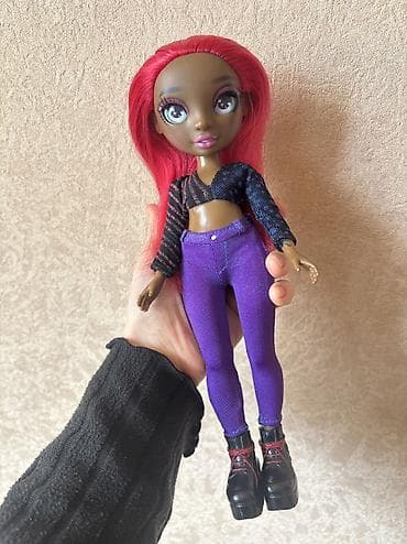 oyuncaq tramvaylar: Кукла Rainbow High Не шарнирная,серия OPP Состояние отличное Висота — 1