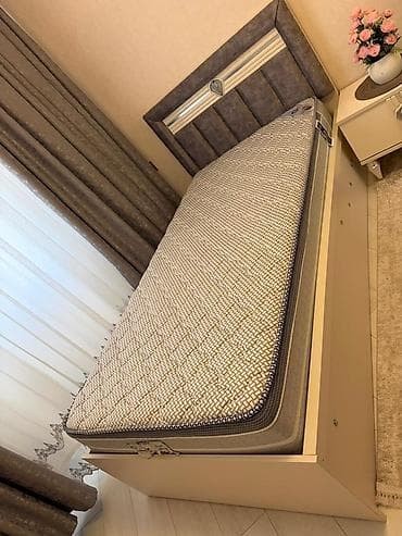 islenmis matras: Yataq desti, perde, xalça, lüstr. Hamisi satilir. Tek tek satilmir — 6