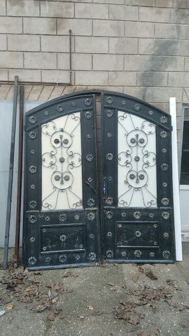 dekorativ lampalar: Dəmir Həyət darvazası, Yana açılan, 2 m, Mexaniki, Şəbəkə ilə, rəng - Qara — 1