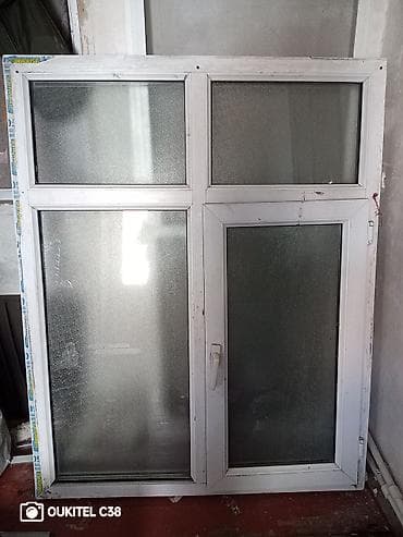 Üstən çıxma tünd qoşa şüşələrnəndi yaxşı vəziyyətdədi sınığı çat yoxdı