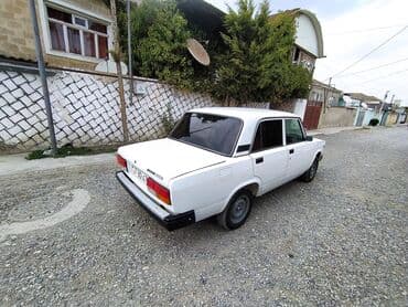 турбо.аз все об автомобилях в азербайджане: Bu, dörd qapılı, ağ rəngli VAZ-2107 sedan avtomobilidir. Avtomobilin — 9