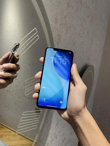 phone 11: IPhone 11 Pro Max, 256 GB, Qızılı, Face ID — 2