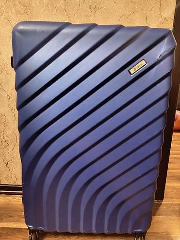 Çamadanlar: Böyük ölçülü sərt korpuslu səyahət çamadanı olculeri uzunlugu 76 eni — 1