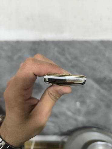 TV və video: Nokia 6700 Slide, < 2 GB Memory Capacity, rəng - Qızılı, Düyməli — 6