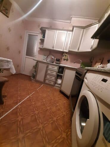 badamdarda ipoteka ile evler: Bakı, 2 otaqlı, Köhnə tikili, m. Əhmədli, 51 kv. m — 4