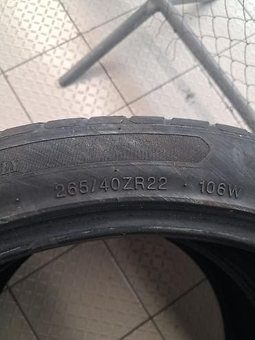 265/40 ZR22 106W təkərlər - Ölçü: 265/40 ZR22 - Yük/sürət indeksi