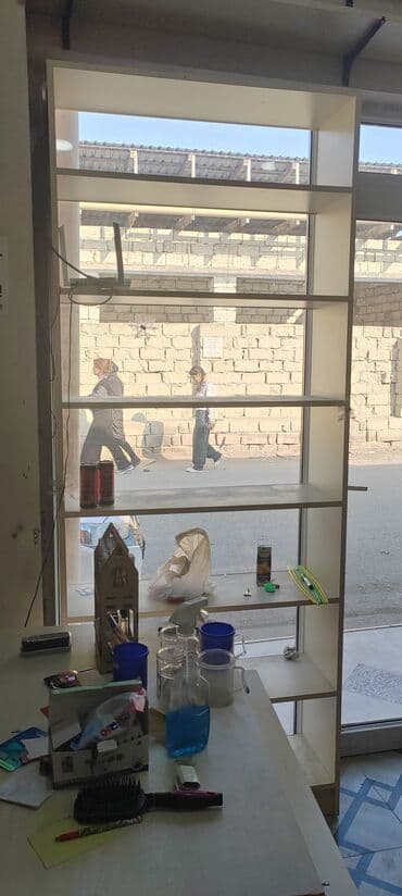 hazır vitrin: Mağaza avadanlıqları dəsti - Şaquli metal tor panellər: 2 ədəd — 8