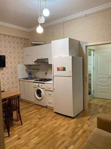 ilkin ödənişi 10000 olan evlər: 1 otaqlı, Yeni tikili, 35 kv. m — 7