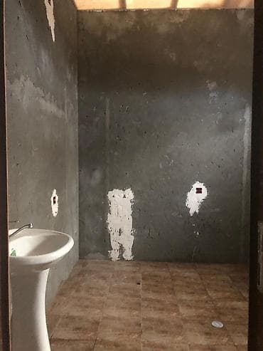 satilik evler: Satılır: dağ mənzərəli, geniş həyətli 2 mərtəbəli fərdi yaşayış evi — 10