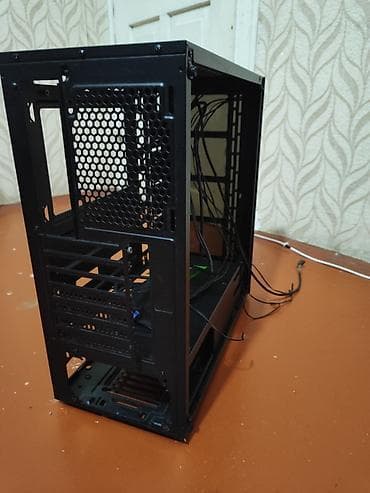 komputer korpus: Thermaltake keys Keysin arxa tərəfi və — 3