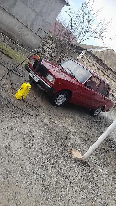 lada niva: VAZ 2107, bordovı rəng, sedan kuzov. masinda curuk yoxdu senetleri — 4