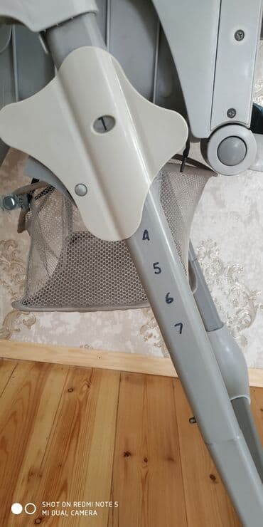 uşaq ucun yemek stolu: Uşaq yemək masası az istifadə olunub əla vəziyyətdədir padnusu çıxır — 7