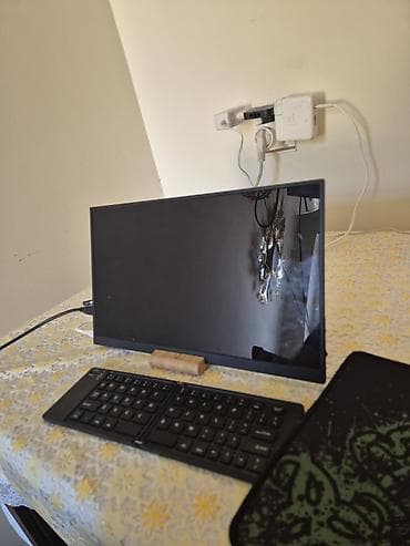 huawei matebook d16: Portativ 15.6" monitor - 15.6 düymlük nazik çərçivəli portativ — 1