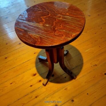 Akkordeonlar: Srochno! 
Stul dlya pianino. 
Samovivoz iz Fatmayi — 1