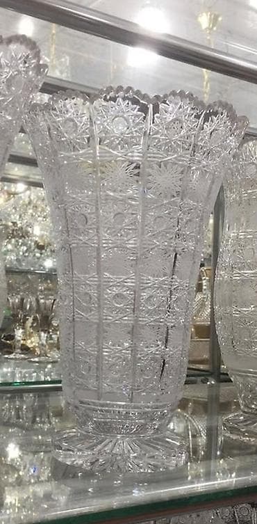 dekor güldan: Bir vaza, Xrustal — 2