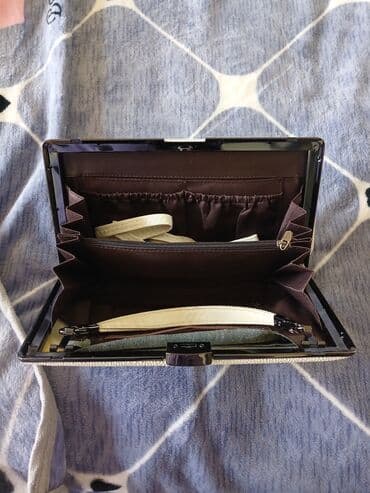 pul yığmaq ucun qab: Portmone, pulqabıları — 1