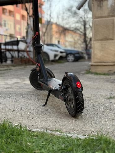 Ovçuluq və balıqçılıq: Elektrik skuter – qara rəng - Şəhər içi rahat hərəkət üçün yığcam — 3