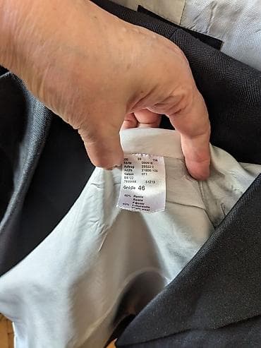 Личные вещи: Delovoy jenskii kostum nemeckii cernogo cveta 46 evro razmer, dewevo — 2