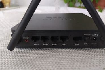 saz wifi modem qiymetleri: Cisco RV180W. Подключение к интернету: Ethernet RJ-45 Стандарт Wi-Fi — 3