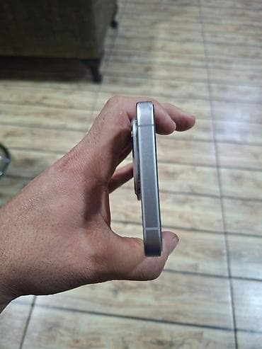 m 11 lite: Xiaomi 15 Pro, rəng - Gümüşü, 
 Sensor — 4