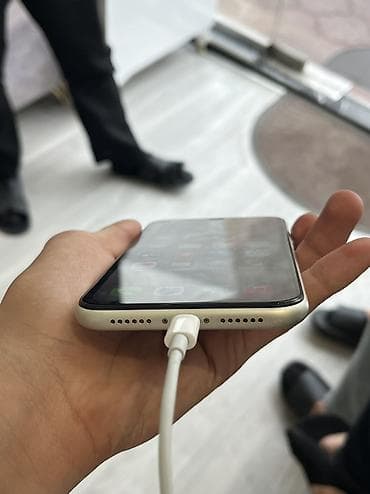 instax qiyməti: IPhone 11, 128 GB, Ağ, Face ID — 6