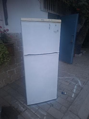 İşlənmiş 2 qapılı Dnepr Soyuducu Satılır, rəng - Ağ