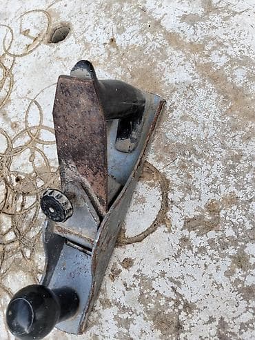 lovhe: Metall gövdəli əl rendəsi - Material: tökmə metal korpus, möhkəm — 1