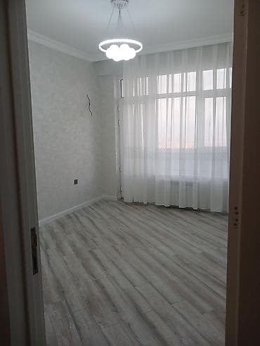 bine bolluq: Yeni Yasamalda Albali usag baxcaxinin üstündə Araz marketin binasinda — 2