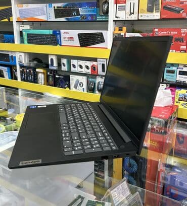 Yeni Lenovo IdeaPad, 15.6 ", Intel Core i5, 512 GB