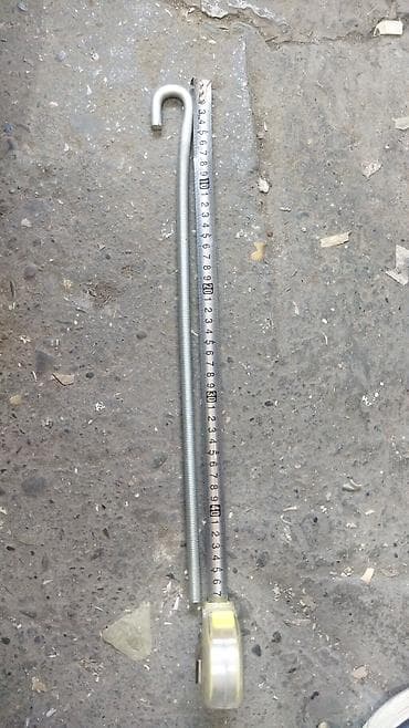 Məhsul: Qarmaq başlı yivli çubuq (J-bolt) Təsvir: - Material