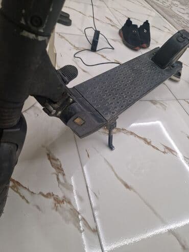 elektrikli saat: Elikdirikli samakat km mp 20-30 qabağ təkər üsdündə çatlaq var — 9