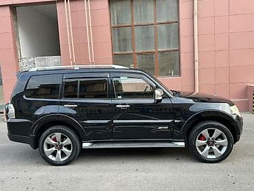 x5 bmw 2000: Mitsubishi Pajero (qara rəng, 5 qapı, iri SUV) Xüsusiyyətlər: - Tam — 3