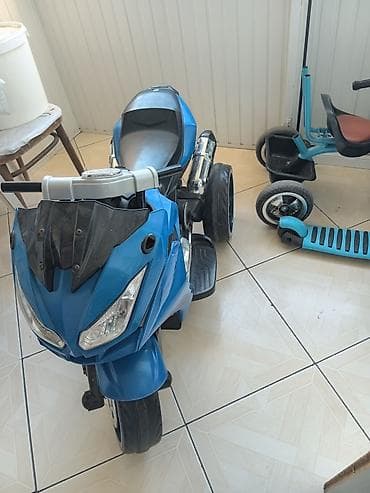 Oyuncaqlar: Uşaq üçün elektrikli üçtəkərli motosiklet – mavi rəng - Korpus: idman — 2