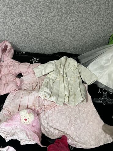 yeni doğulmuş uşaq paltarları: Одежда на девочку до 18 мес. Отдается все сразу, бесплатно за — 2